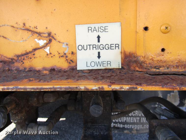 image for item DE5908 2004 Ford F550 bucket truck