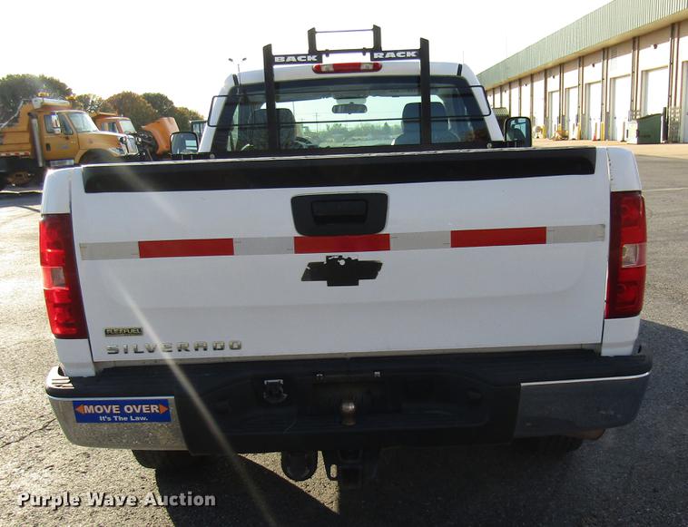 image for item DE5913 2007 Chevrolet Silverado 1500 pickup truck