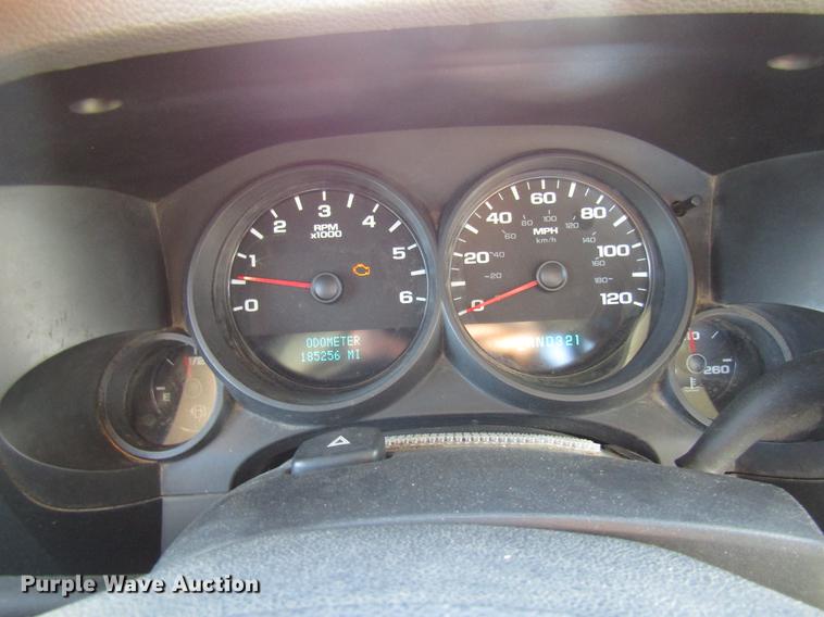 image for item DE5913 2007 Chevrolet Silverado 1500 pickup truck