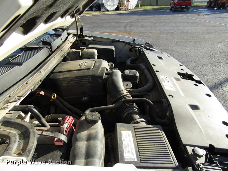 image for item DE5913 2007 Chevrolet Silverado 1500 pickup truck