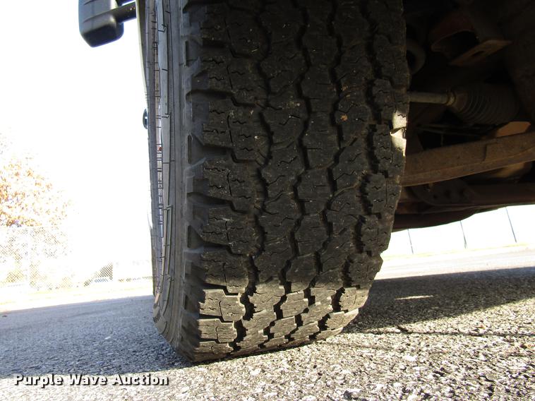 image for item DE5913 2007 Chevrolet Silverado 1500 pickup truck