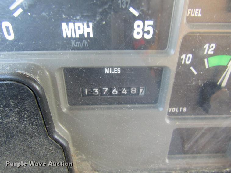 image for item DE5914 2002 International 4900 dump truck