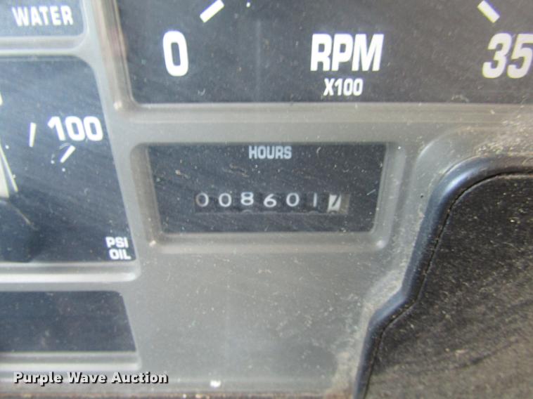 image for item DE5914 2002 International 4900 dump truck