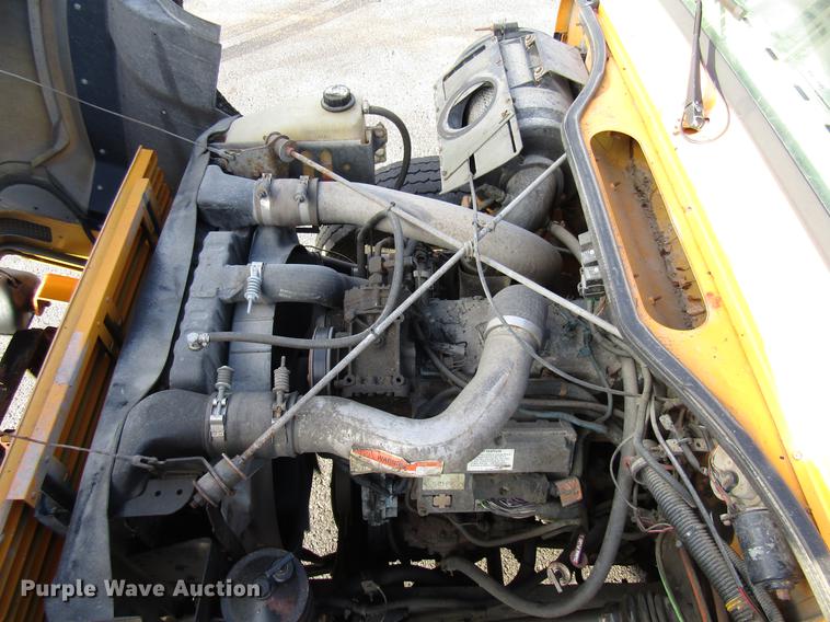 image for item DE5914 2002 International 4900 dump truck