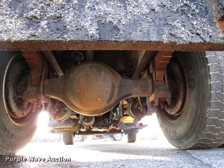 image for item DE5914 2002 International 4900 dump truck