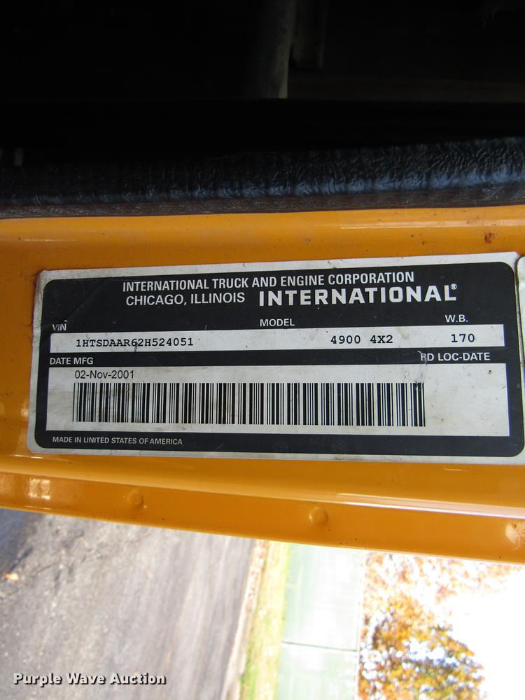 image for item DE5914 2002 International 4900 dump truck