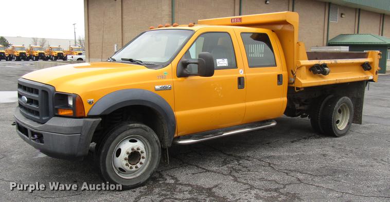 image for item DE5916 2006 Ford F450 Super Duty Crew Cab dump truck