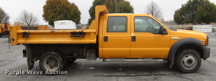 image for item DE5916 2006 Ford F450 Super Duty Crew Cab dump truck