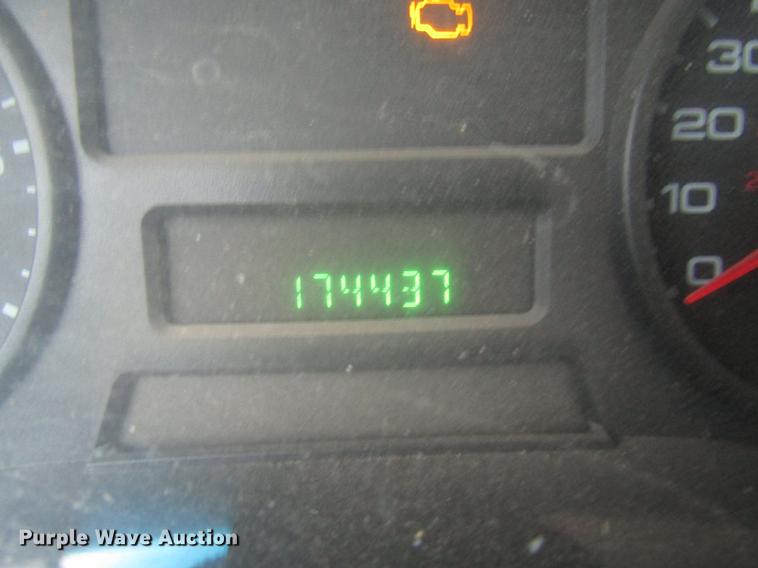 image for item DE5916 2006 Ford F450 Super Duty Crew Cab dump truck