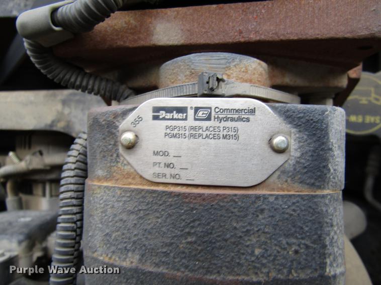 image for item DE5916 2006 Ford F450 Super Duty Crew Cab dump truck