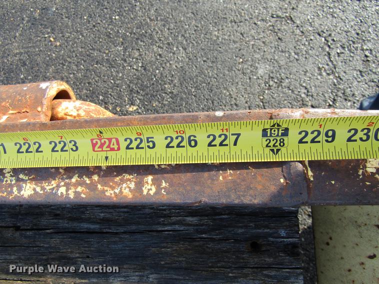 image for item DE5917 1997 Towmaster CC-20 equipment trailer