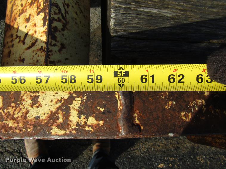 image for item DE5917 1997 Towmaster CC-20 equipment trailer