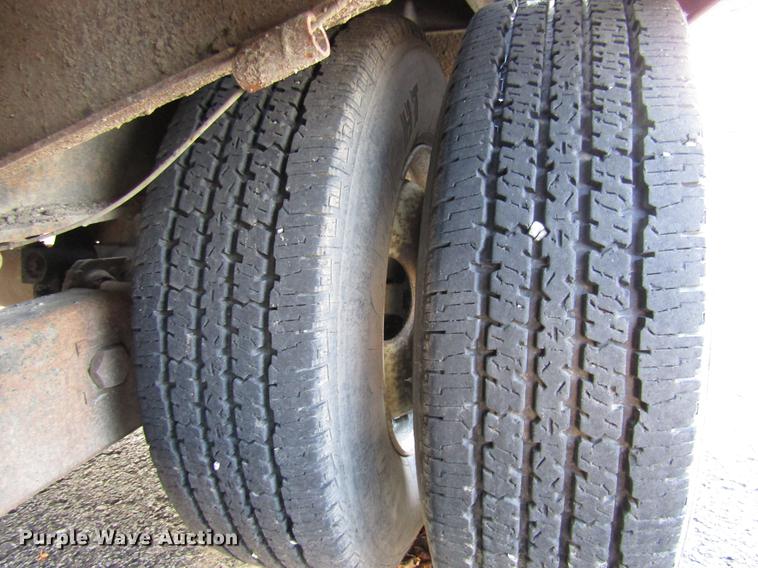 image for item DE5917 1997 Towmaster CC-20 equipment trailer