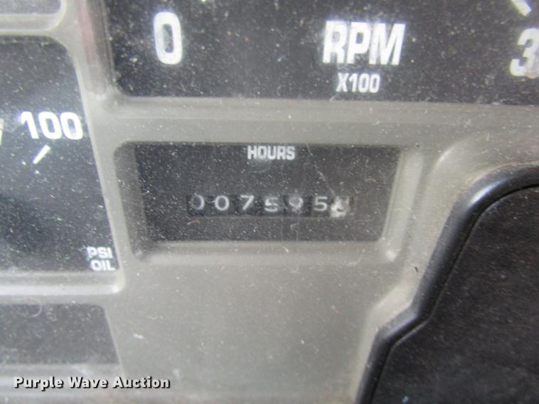 image for item DE5919 2002 International dump truck