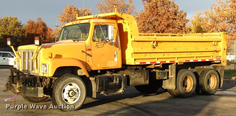 image for item DE5920 2002 International 2554 dump truck