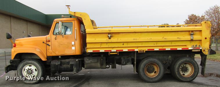 image for item DE5920 2002 International 2554 dump truck