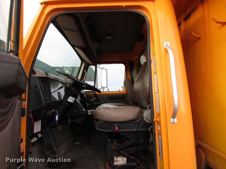 image for item DE5920 2002 International 2554 dump truck