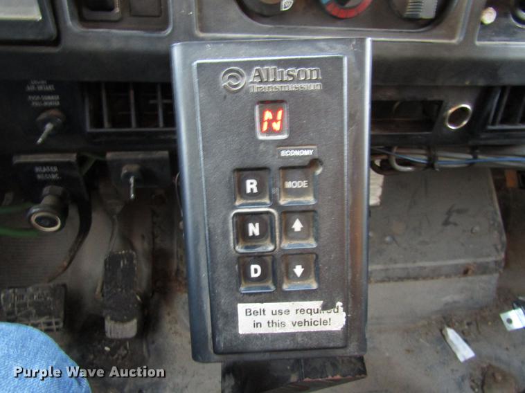 image for item DE5920 2002 International 2554 dump truck