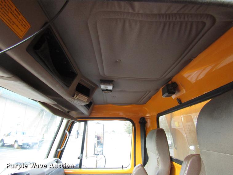 image for item DE5920 2002 International 2554 dump truck