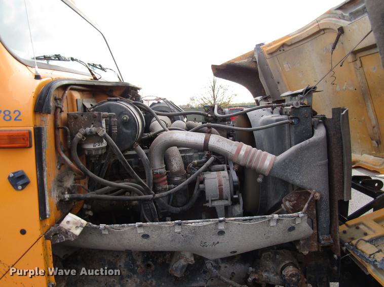 image for item DE5920 2002 International 2554 dump truck