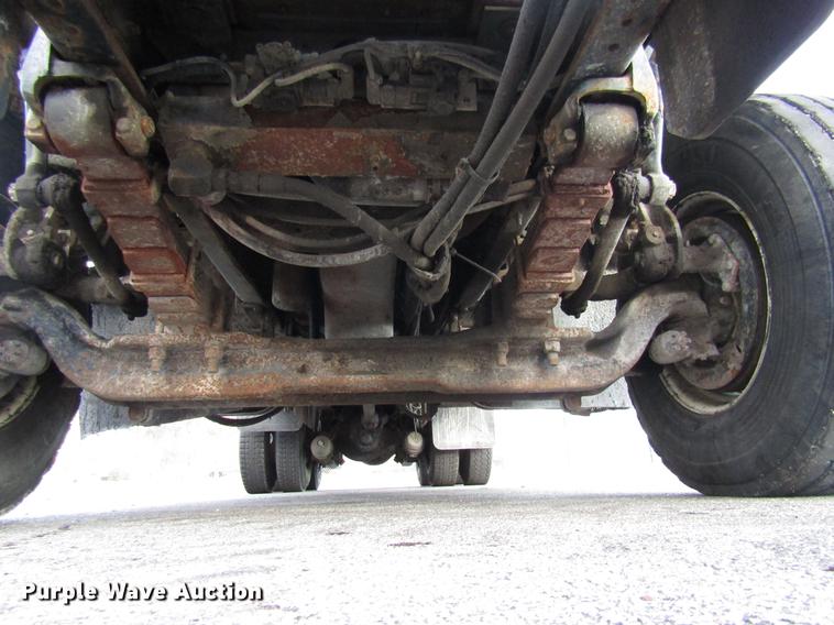 image for item DE5920 2002 International 2554 dump truck