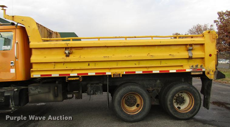 image for item DE5920 2002 International 2554 dump truck