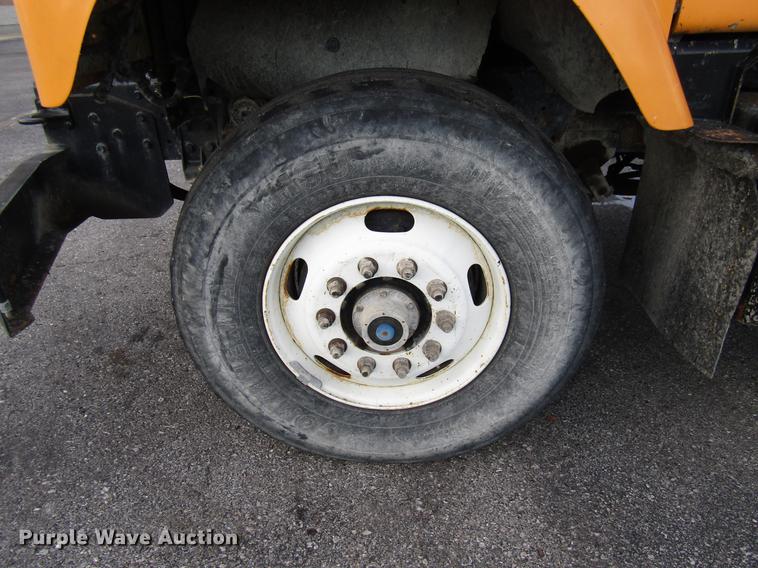 image for item DE5920 2002 International 2554 dump truck