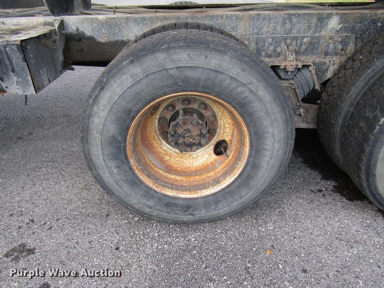 image for item DE5920 2002 International 2554 dump truck