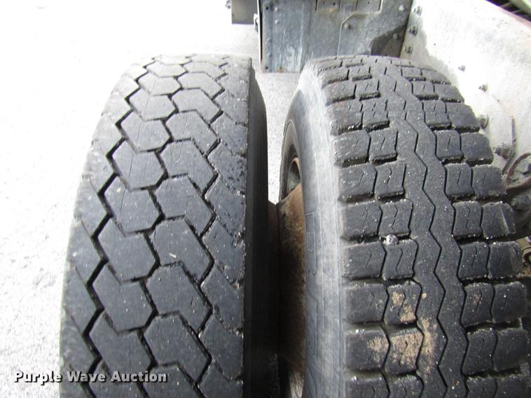 image for item DE5920 2002 International 2554 dump truck