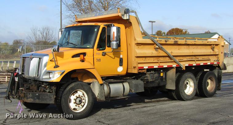 image for item DE5921 2006 International 7400 dump truck