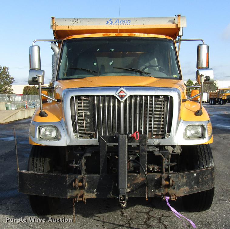 image for item DE5921 2006 International 7400 dump truck