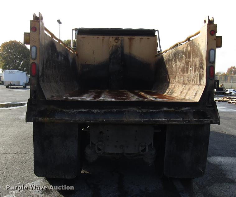 image for item DE5921 2006 International 7400 dump truck