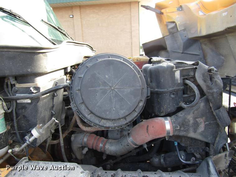 image for item DE5921 2006 International 7400 dump truck