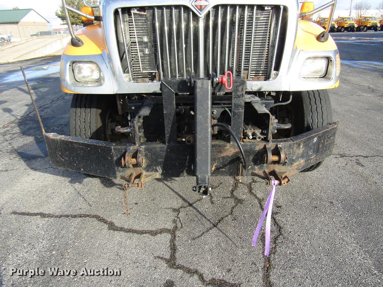 image for item DE5921 2006 International 7400 dump truck