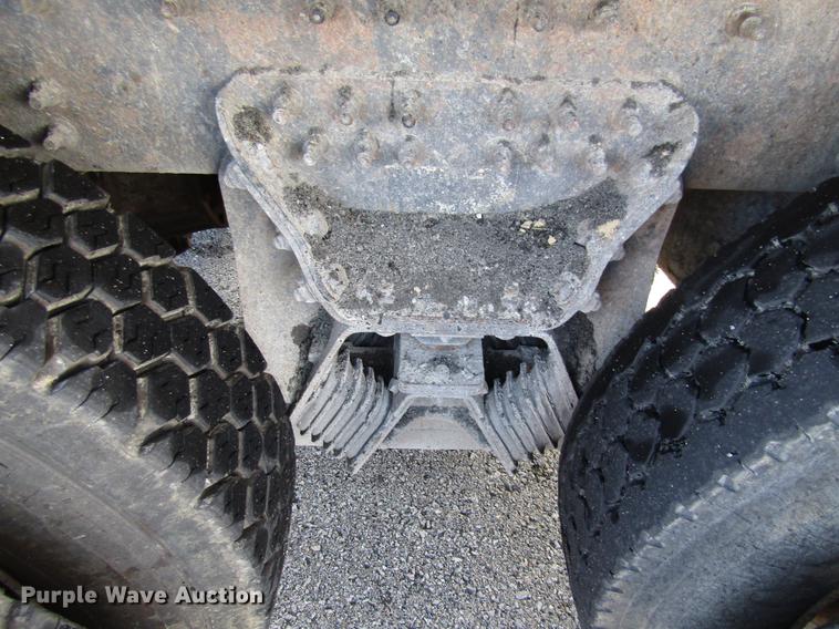 image for item DE5921 2006 International 7400 dump truck