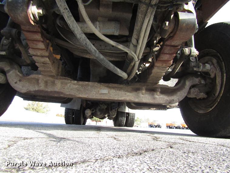 image for item DE5921 2006 International 7400 dump truck