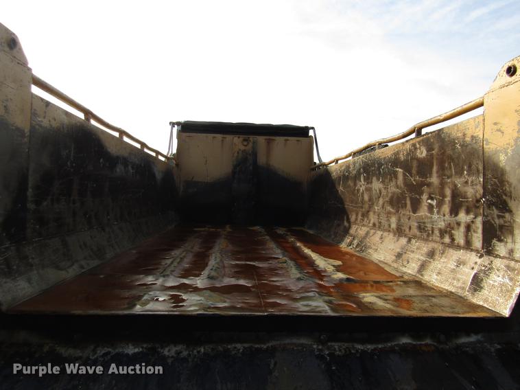 image for item DE5921 2006 International 7400 dump truck