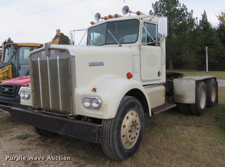 image for item DE6545 1974 Kenworth semi truck