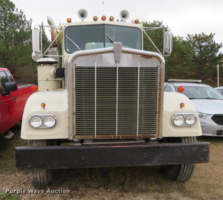 image for item DE6545 1974 Kenworth semi truck