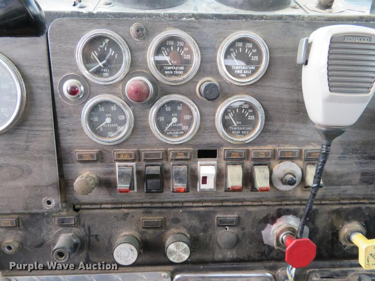 image for item DE6545 1974 Kenworth semi truck