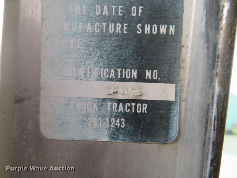 image for item DE6545 1974 Kenworth semi truck