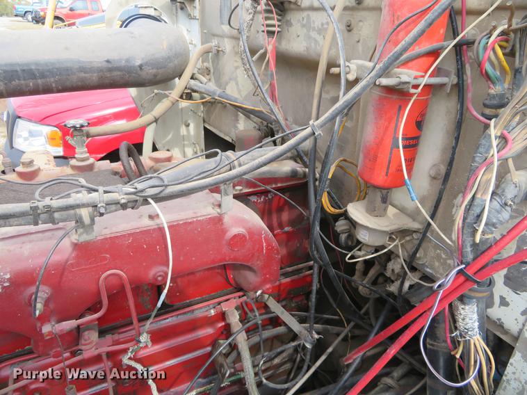 image for item DE6545 1974 Kenworth semi truck