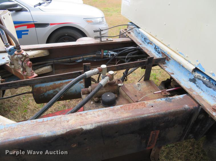 image for item DE6545 1974 Kenworth semi truck