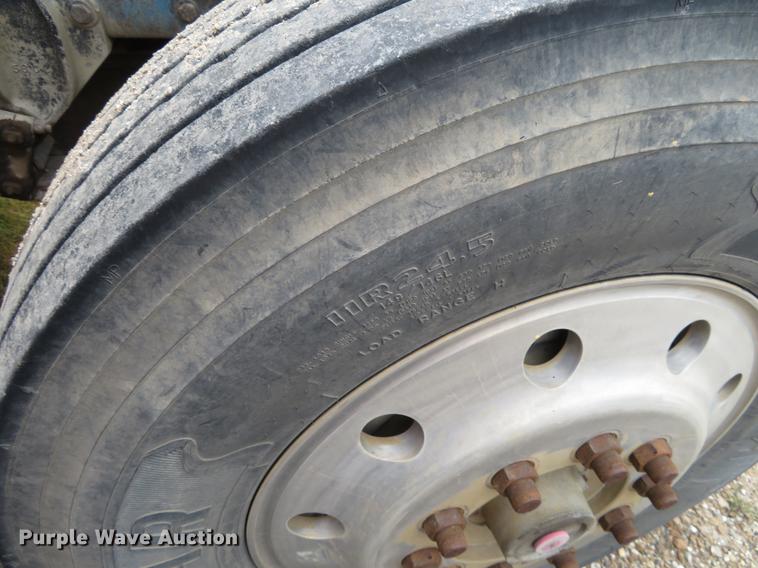 image for item DE6545 1974 Kenworth semi truck