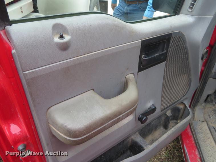 image for item DE6546 2007 Ford F150 pickup truck