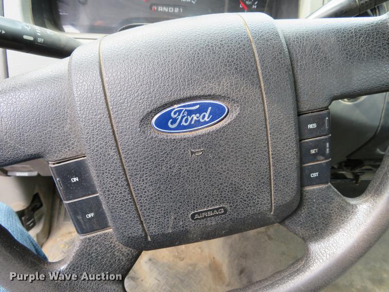 image for item DE6546 2007 Ford F150 pickup truck