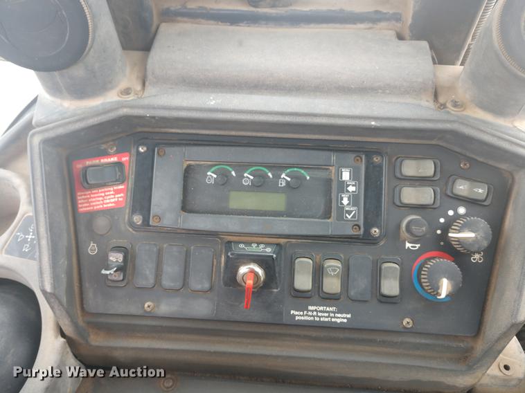 image for item DE6547 2005 John Deere 410G backhoe