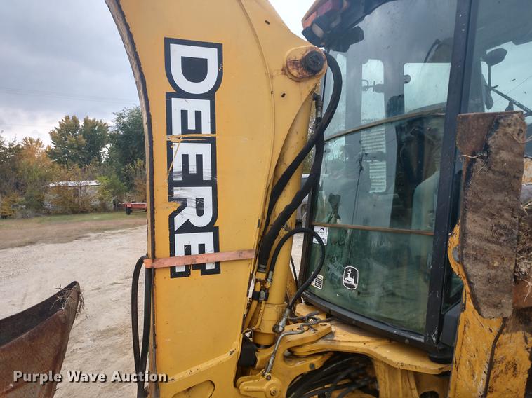image for item DE6547 2005 John Deere 410G backhoe