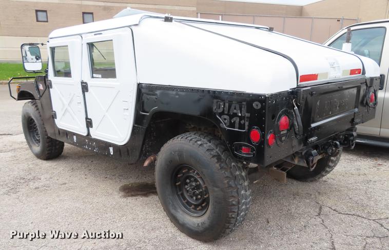 image for item DN9201 1989 Am General M998 H1 Hummer humvee