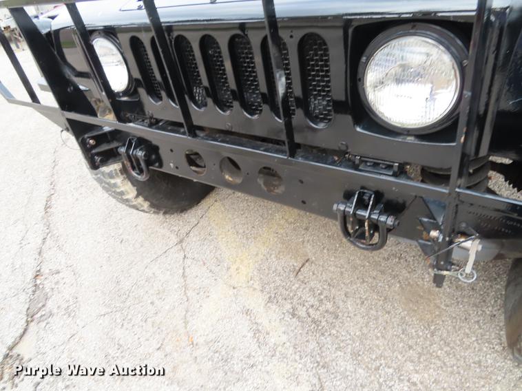image for item DN9201 1989 Am General M998 H1 Hummer humvee